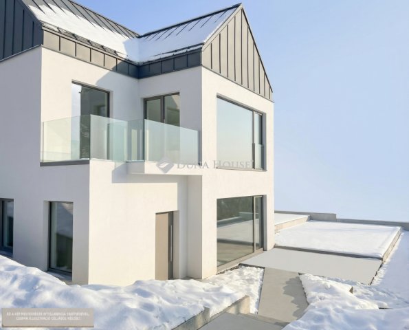 Eladó családi ház, Verőcén 68.9 M Ft, 6 szobás