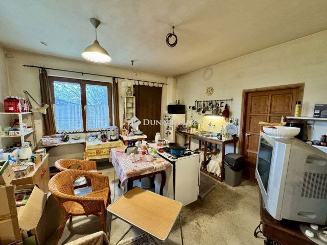 Eladó családi ház, Érden 98.2 M Ft, 4 szobás