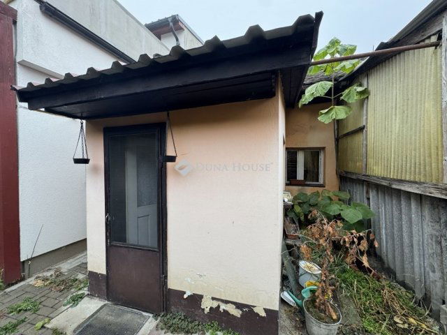 Eladó téglalakás, Kecskeméten 18.99 M Ft, 1 szobás