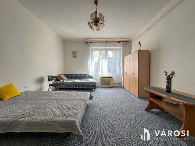 Eladó téglalakás, Salgótarjánban 13.9 M Ft, 1 szobás