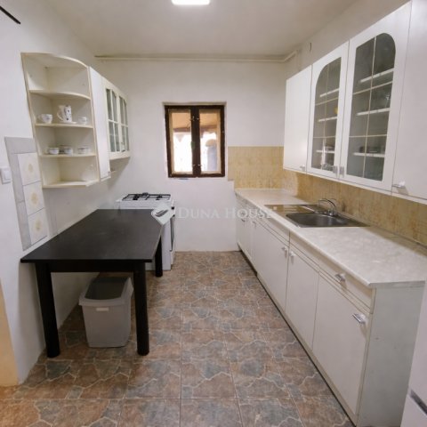 Eladó családi ház, Sándorfalván 45 M Ft, 3 szobás