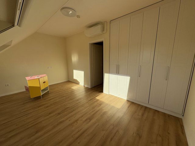 Kiadó téglalakás, albérlet, Székesfehérvárott 280 E Ft / hó