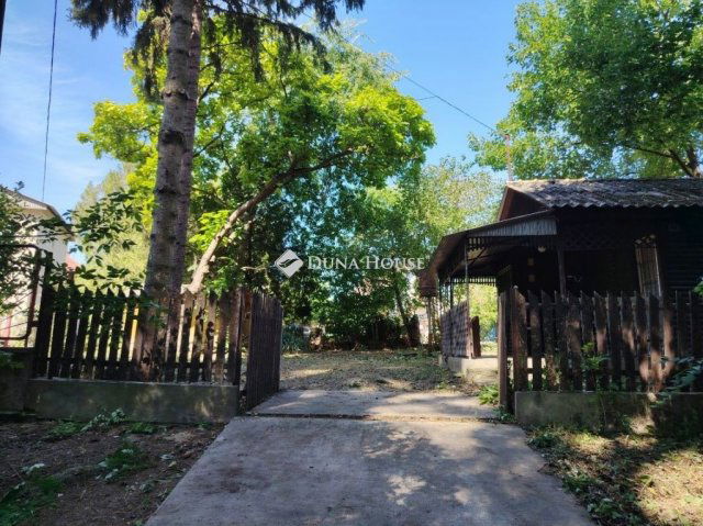 Eladó nyaraló, Lakitelken 16 M Ft, 2 szobás