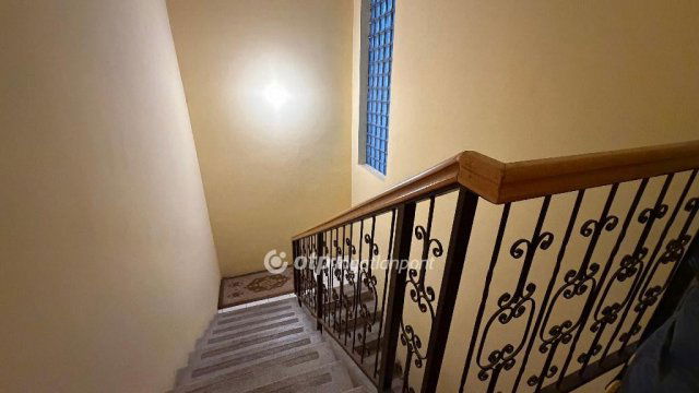 Eladó téglalakás, Győrött 100 M Ft, 4 szobás