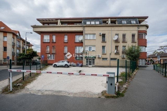 Eladó téglalakás, Budapesten, XVIII. kerületben 63.9 M Ft
