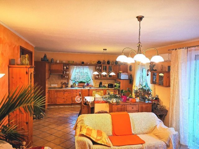 Eladó családi ház, Szigethalmon 114.9 M Ft, 4 szobás