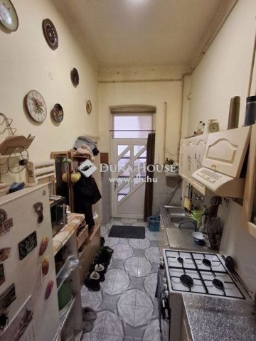 Eladó téglalakás, Budapesten, XV. kerületben 39.9 M Ft, 3 szobás