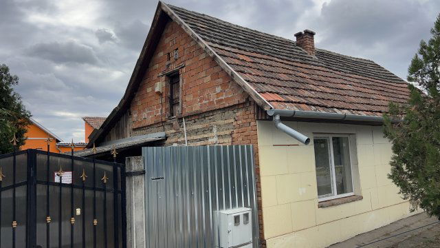 Eladó családi ház, Makón, Honvéd utcában 5.99 M Ft, 2 szobás