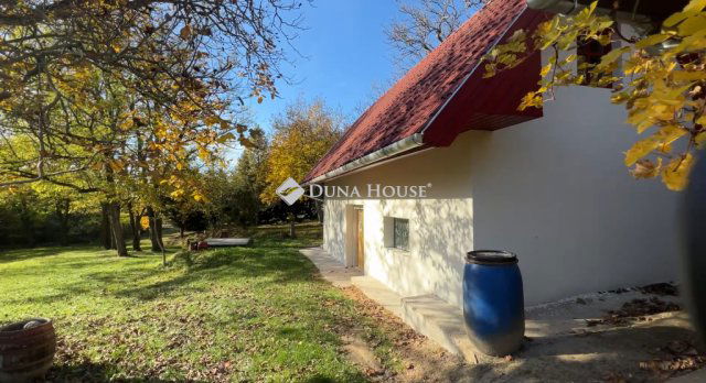Eladó nyaraló, Piliscséven 24 M Ft, 1 szobás