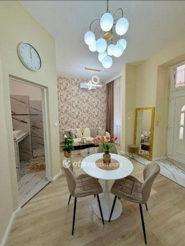 Eladó téglalakás, Budapesten, VII. kerületben 74.9 M Ft