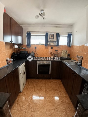 Eladó családi ház, Bakonyszombathelyen 39 M Ft, 3 szobás