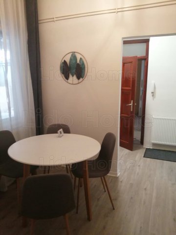Kiadó téglalakás, albérlet, Kaposváron 110 E Ft / hó, 5 szobás