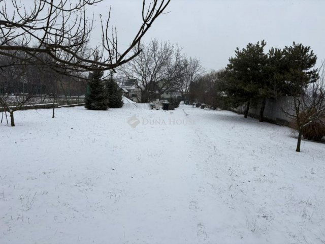 Eladó telek, Úrin 8.18 M Ft / költözzbe.hu