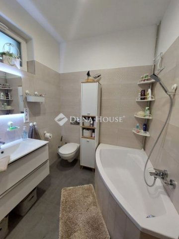 Eladó családi ház, Baján 69.9 M Ft, 3 szobás