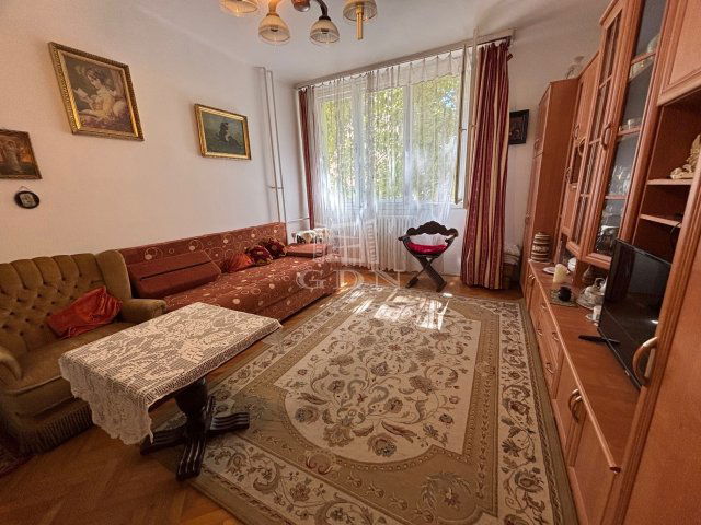 Eladó téglalakás, Tatabányán 31.99 M Ft, 1 szobás