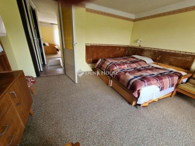 Eladó családi ház, Gyömrőn 99.9 M Ft, 5 szobás