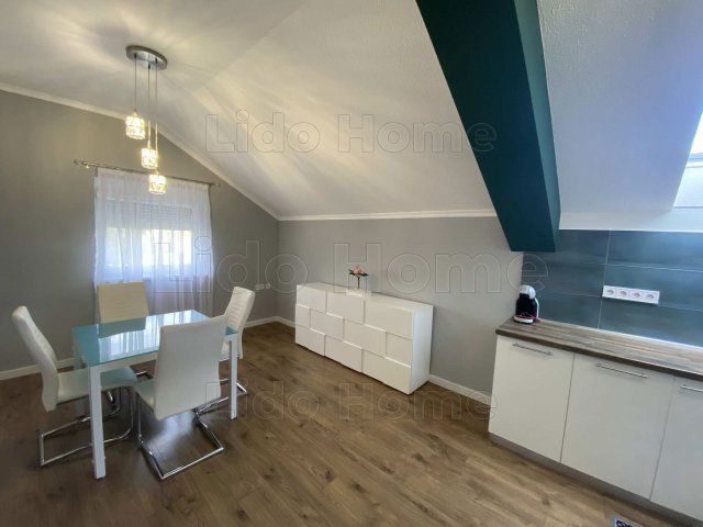 Kiadó téglalakás, albérlet, Siófokon 250 E Ft / hó, 3 szobás