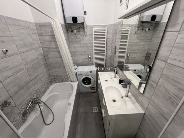 Eladó téglalakás, Budapesten, VI. kerületben 161.02 M Ft