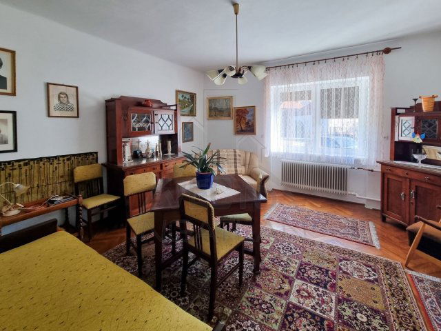 Eladó családi ház, Szombathelyen 85 M Ft, 4 szobás
