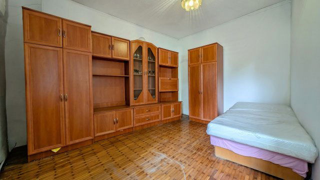 Eladó téglalakás, Kecskeméten 18 M Ft, 3 szobás