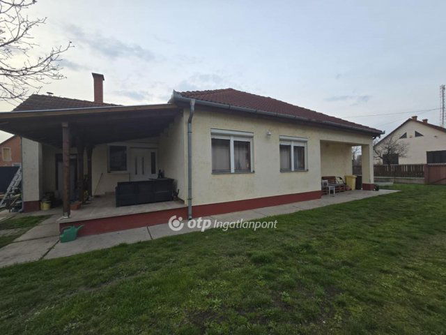 Eladó családi ház, Kabán 49.5 M Ft, 3 szobás