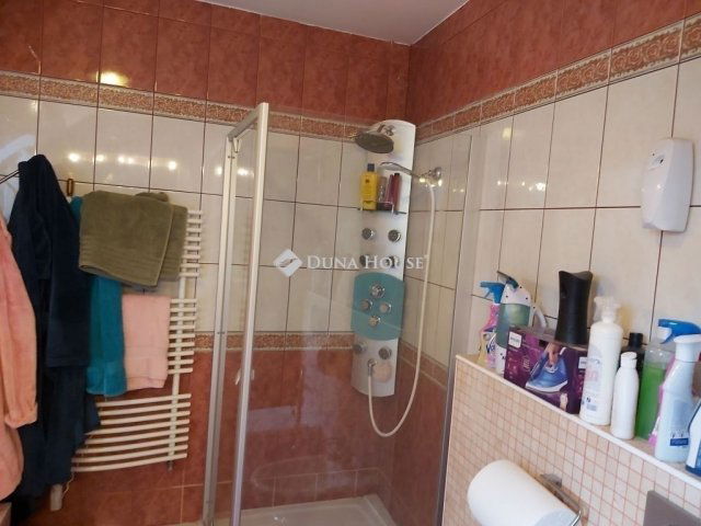 Eladó téglalakás, Budapesten, XIV. kerületben 250 M Ft, 5 szobás