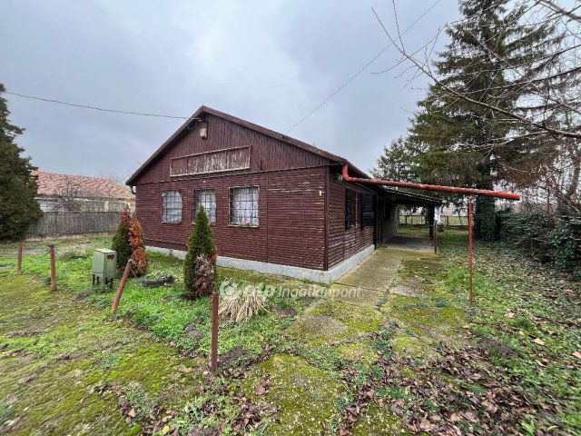 Eladó üzlethelyiség, Körösszegapátin 6.9 M Ft