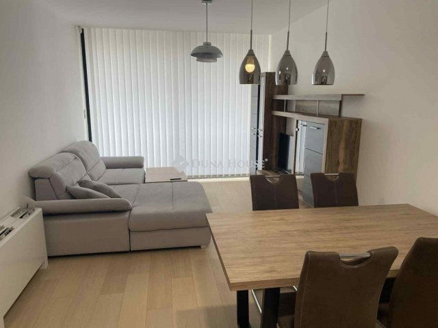 Kiadó téglalakás, albérlet, Szegeden 200 E Ft / hó, 2 szobás