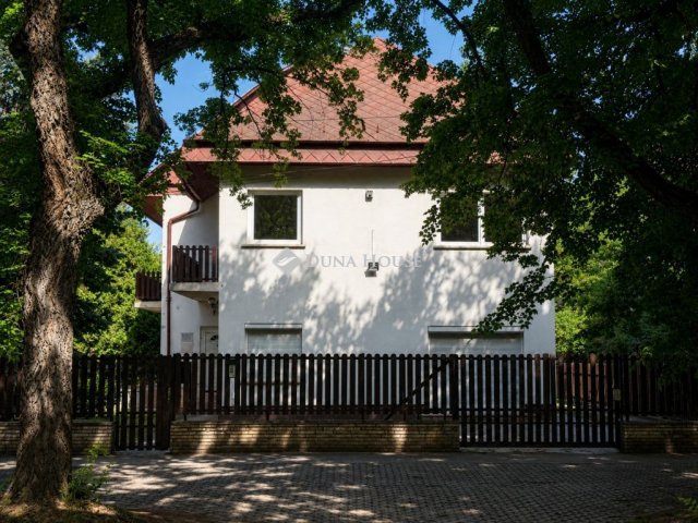 Eladó családi ház, Budapesten, XIV. kerületben, Egressy úton