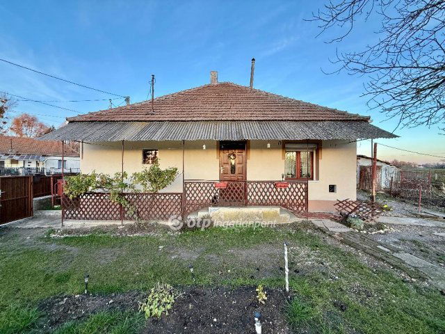 Eladó családi ház, Bőcsön 39.9 M Ft, 3 szobás