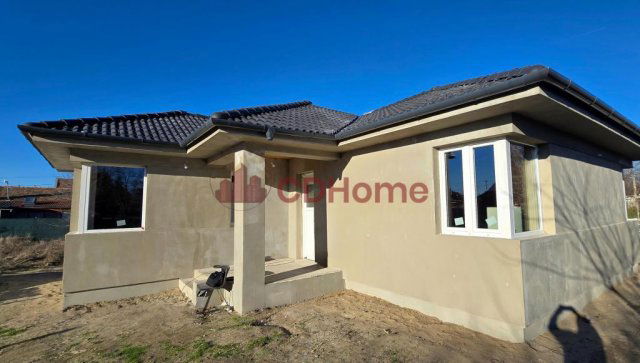 Eladó családi ház, Dunavarsányban 92 M Ft, 4 szobás