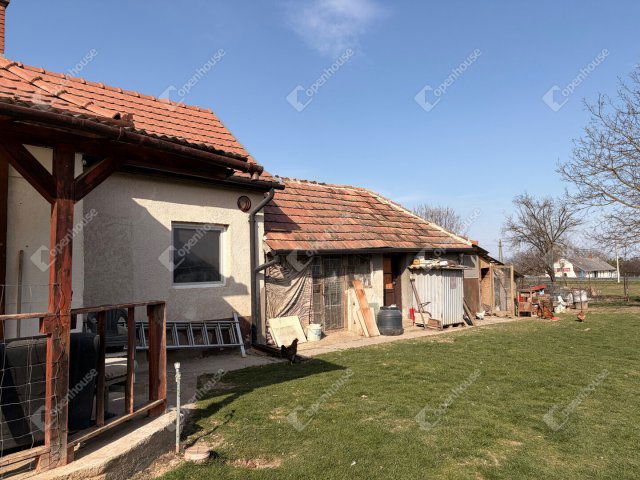 Eladó családi ház, Sármelléken 39.9 M Ft, 2 szobás