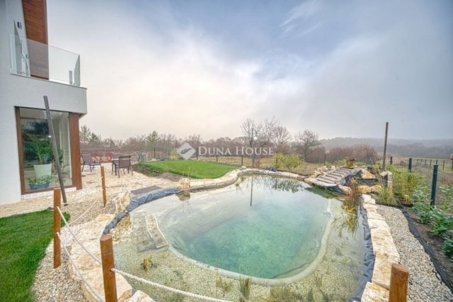 Eladó ikerház, Solymáron 209 M Ft, 4 szobás