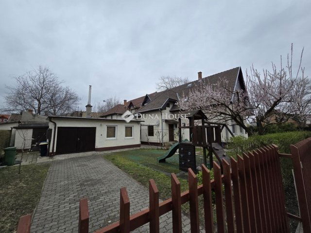 Eladó családi ház, Budapesten, XIV. kerületben 129.9 M Ft