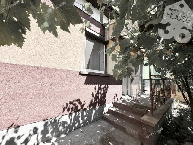 Eladó családi ház, Nyárlőrincen 36.5 M Ft, 3 szobás