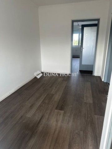 Eladó panellakás, Budapesten, XV. kerületben 82 M Ft, 3+1 szobás