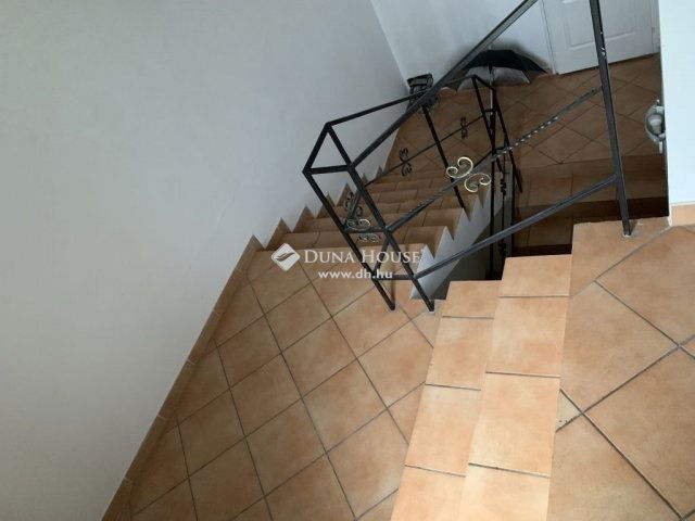 Eladó családi ház, Érden 175 M Ft, 4 szobás