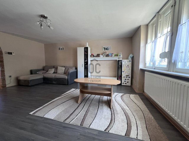 Eladó családi ház, Tolnán 26.9 M Ft, 2 szobás