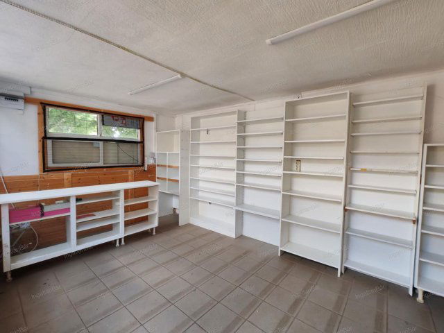 Eladó üzlethelyiség, Nyíregyházán 4.999 M Ft, 1 szobás