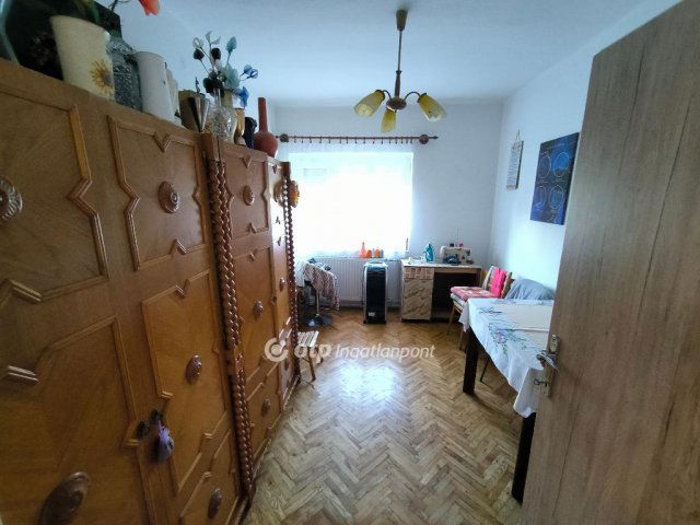 Eladó családi ház, Mosonmagyaróváron 53.9 M Ft, 3 szobás