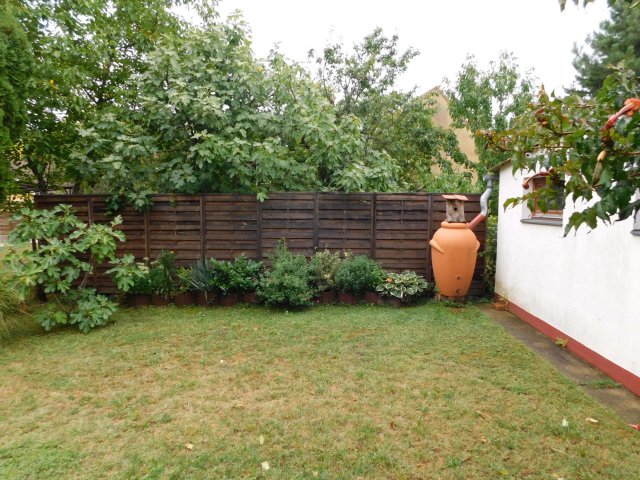 Eladó téglalakás, Hévízen 84.9 M Ft, 1+3 szobás