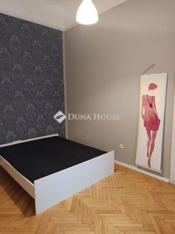 Eladó téglalakás, Budapesten, VII. kerületben 67.9 M Ft