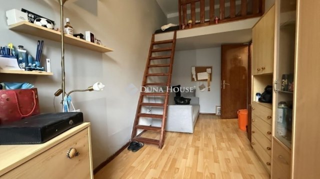 Eladó családi ház, Szombathelyen 46.9 M Ft, 5 szobás