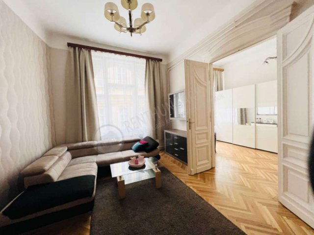 Kiadó téglalakás, albérlet, VI. kerületben, Zichy Jenő utcában