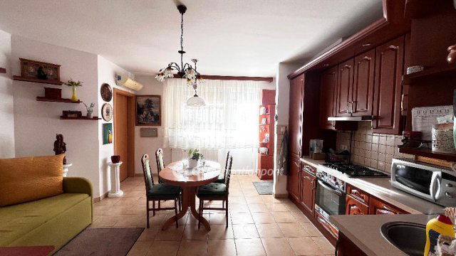 Eladó téglalakás, Szigetszentmiklóson 67.9 M Ft, 2 szobás