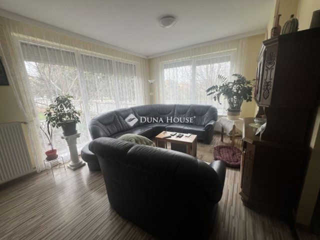 Eladó családi ház, Szegeden 115 M Ft, 7 szobás