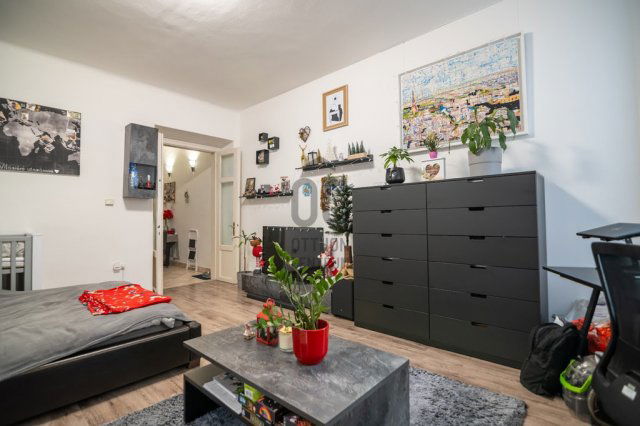 Eladó téglalakás, Budapesten, XII. kerületben 85 M Ft, 1 szobás