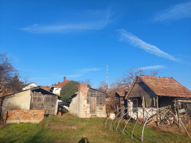 Eladó családi ház, Sárisápon 29.9 M Ft, 2+2 szobás