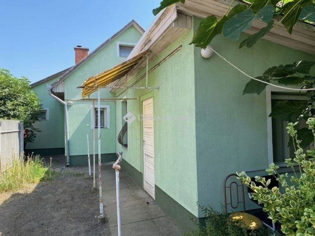 Eladó családi ház, Budapesten, XXIII. kerületben 65 M Ft