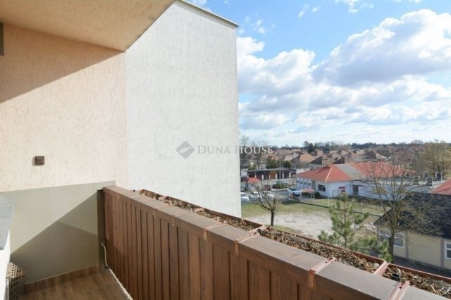Eladó téglalakás, Kecskeméten 45 M Ft, 2 szobás